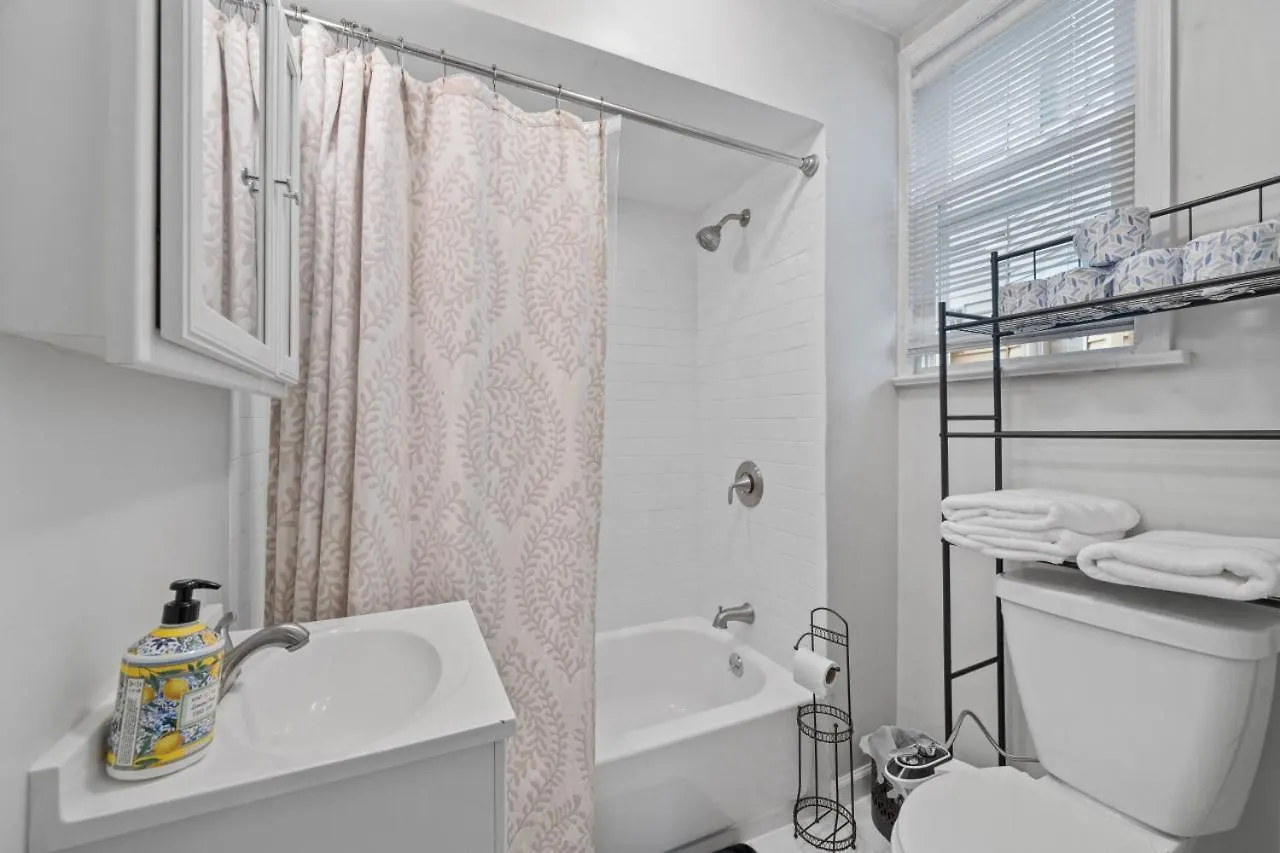 The Rainforest I Sleeps 16 20M To Nyc Free Parking New York 0*,