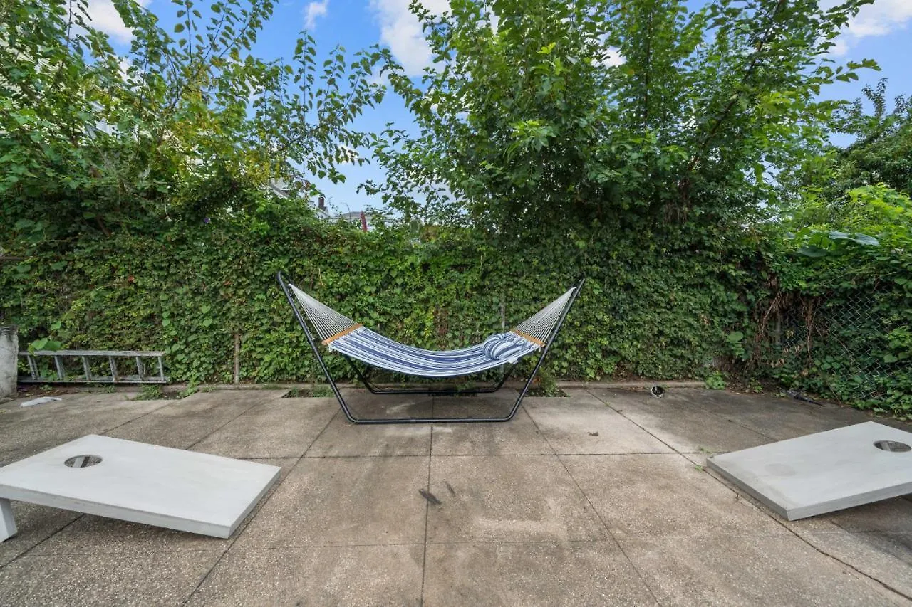Holiday home The Rainforest I Sleeps 16 20M To Nyc Free Parking New York