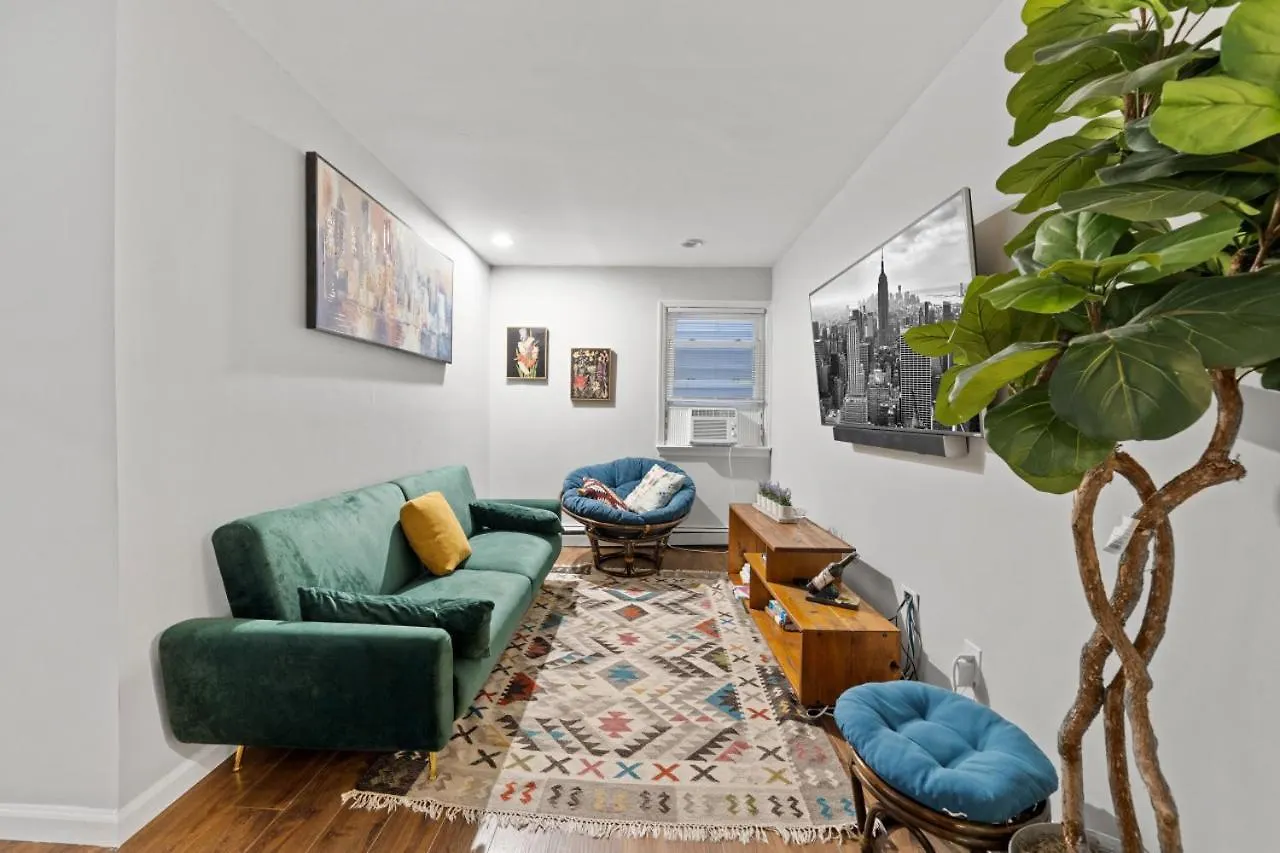 Holiday home The Rainforest I Sleeps 16 20M To Nyc Free Parking New York