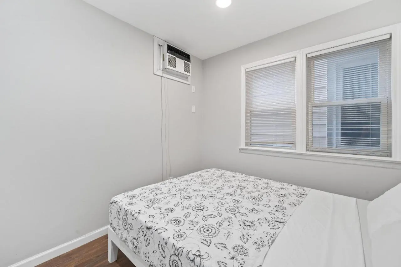The Rainforest I Sleeps 16 20M To Nyc Free Parking New York Holiday home